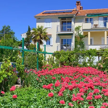 Adria Danka Apartment *