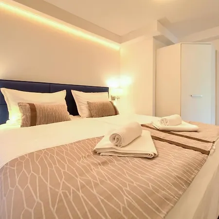 Adria Danka Apartament *