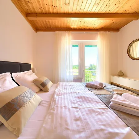 Adria Danka Apartament Krk Town