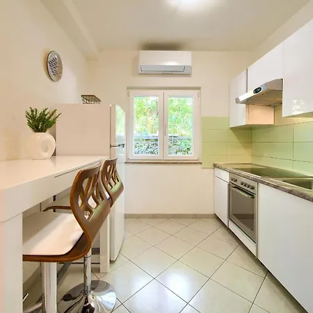 Adria Danka Krk Town