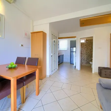 Apartman Adria Danka *